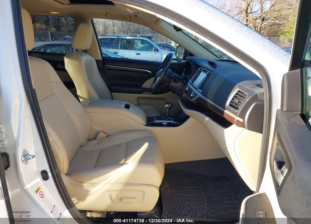 2015 TOYOTA HIGHLANDER LIMITED V6 VIN: 5TDDKRFH5FS078079