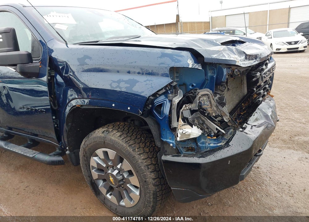 2023 CHEVROLET SILVERADO 2500HD 4WD STANDARD BED CUSTOM VIN: 2GC1YME77P1714393