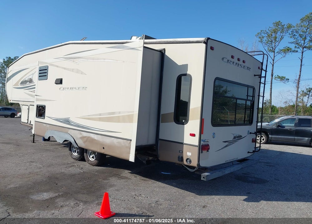 2013 CRUISER SAHARA VIN: 4V0FC3328DE010564