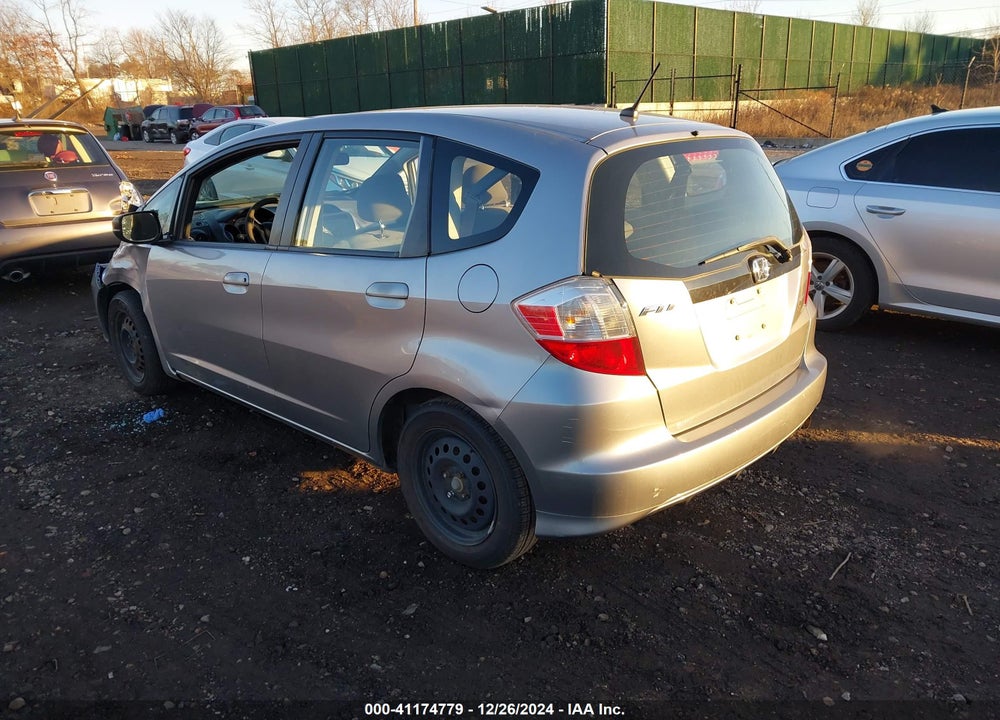 2010 HONDA FIT VIN: JHMGE8H23AS011518