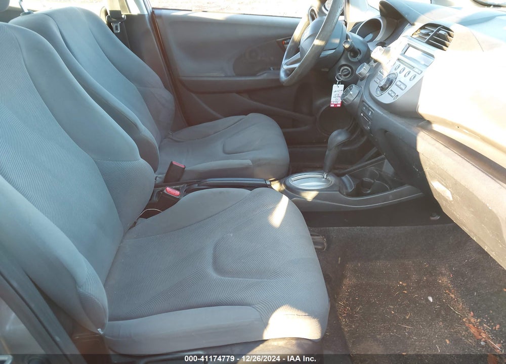 2010 HONDA FIT VIN: JHMGE8H23AS011518