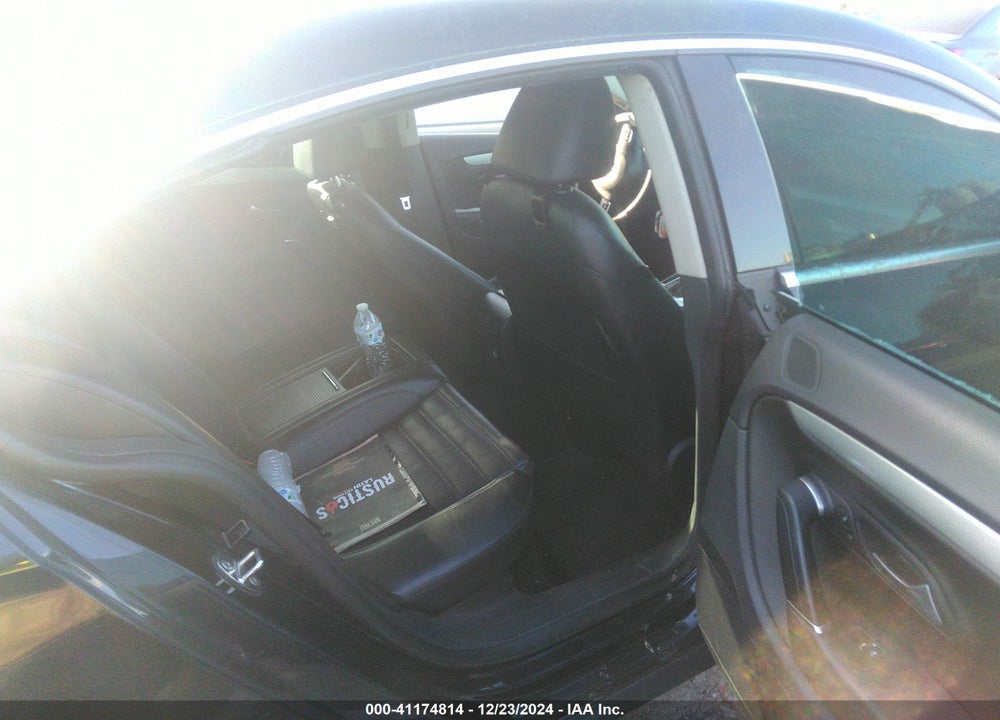 2011 VOLKSWAGEN CC LUX VIN: WVWHN7AN2BE716055