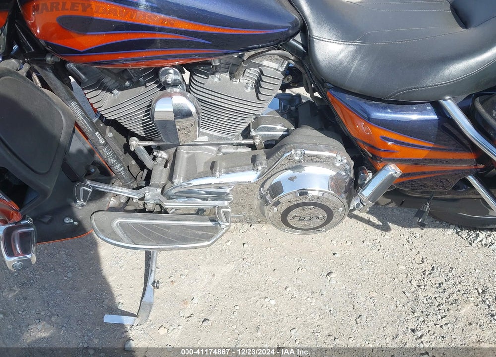 2015 HARLEY-DAVIDSON FLHXSE CVO STREET GLIDE VIN: 1HD1PXN33FB950361
