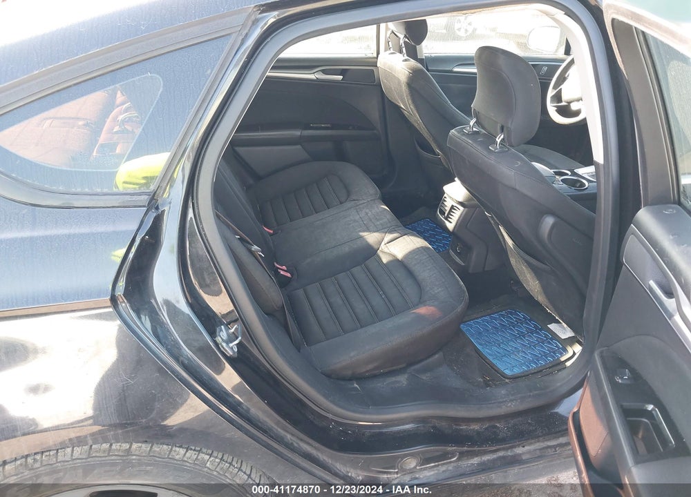 2013 FORD FUSION VIN: 3FA6P0H75DR186010