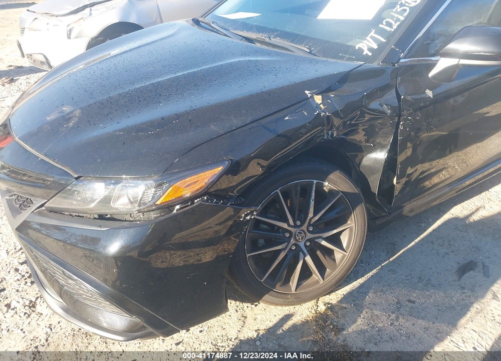 2021 TOYOTA CAMRY VIN: 4T1G11AK2MU557813
