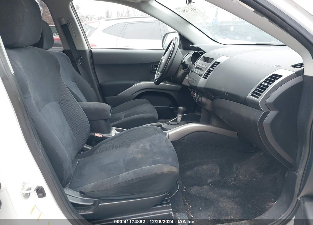 2007 MITSUBISHI OUTLANDER ES/LS VIN: JA4MS31XX7Z011628