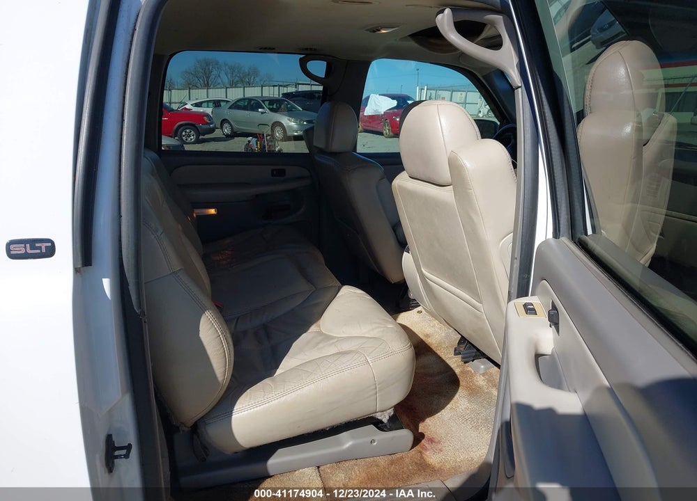 2000 GMC YUKON XL 1500 SLT VIN: 3GKFK16T0YG176103
