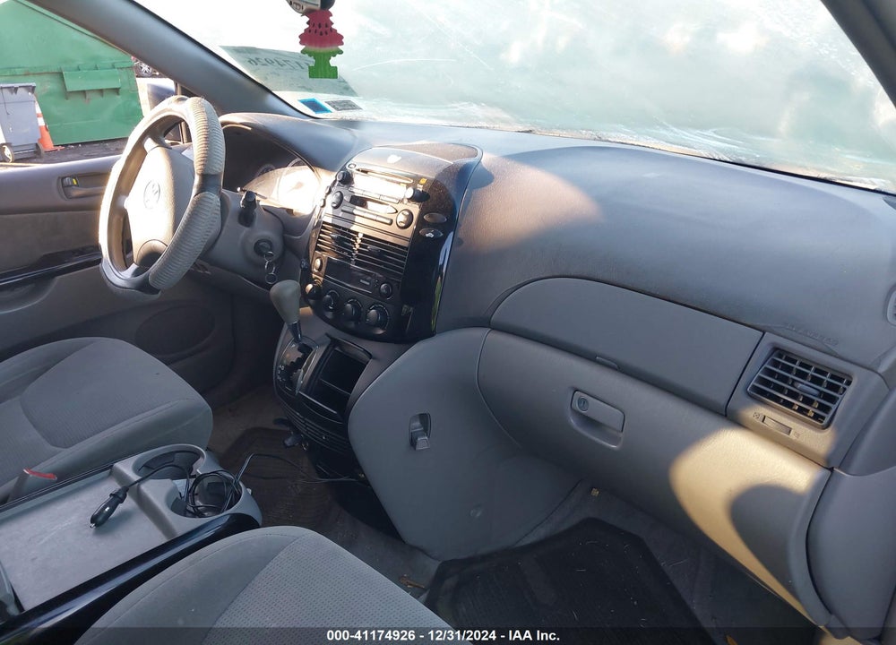 2004 TOYOTA SIENNA LE VIN: 5TDZA23CX4S142249