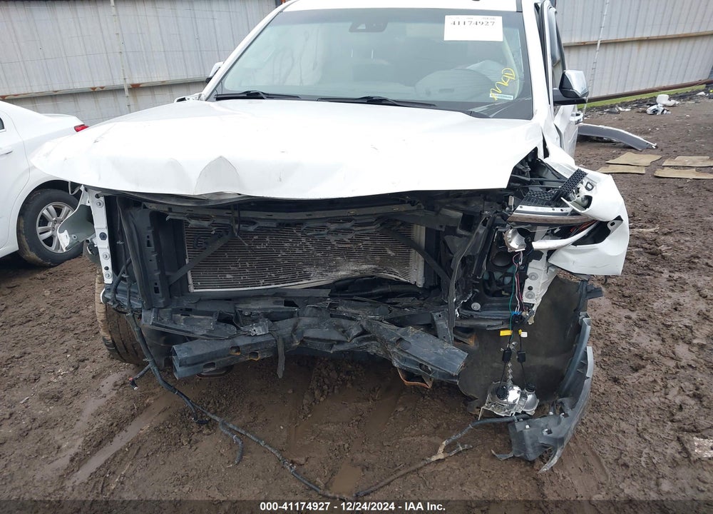 2015 CHEVROLET SUBURBAN 1500 LT VIN: 1GNSKJKC7FR234423