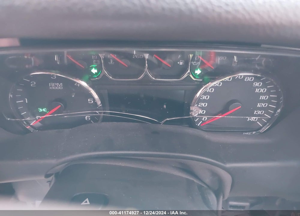 2015 CHEVROLET SUBURBAN 1500 LT VIN: 1GNSKJKC7FR234423