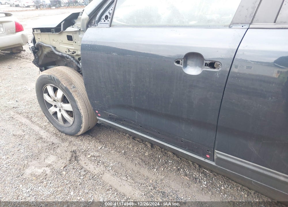 2012 KIA SORENTO LX VIN: 5XYKT3A69CG304009