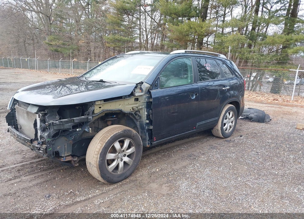 2012 KIA SORENTO LX VIN: 5XYKT3A69CG304009