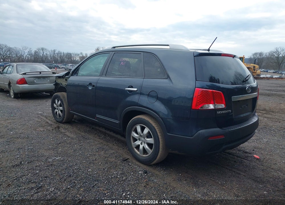 2012 KIA SORENTO LX VIN: 5XYKT3A69CG304009