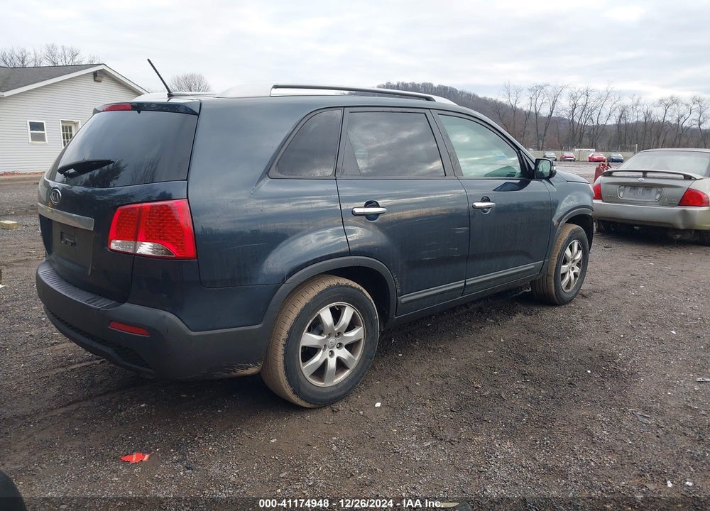2012 KIA SORENTO LX VIN: 5XYKT3A69CG304009