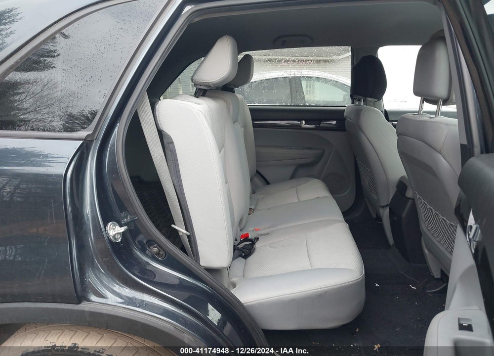 2012 KIA SORENTO LX VIN: 5XYKT3A69CG304009