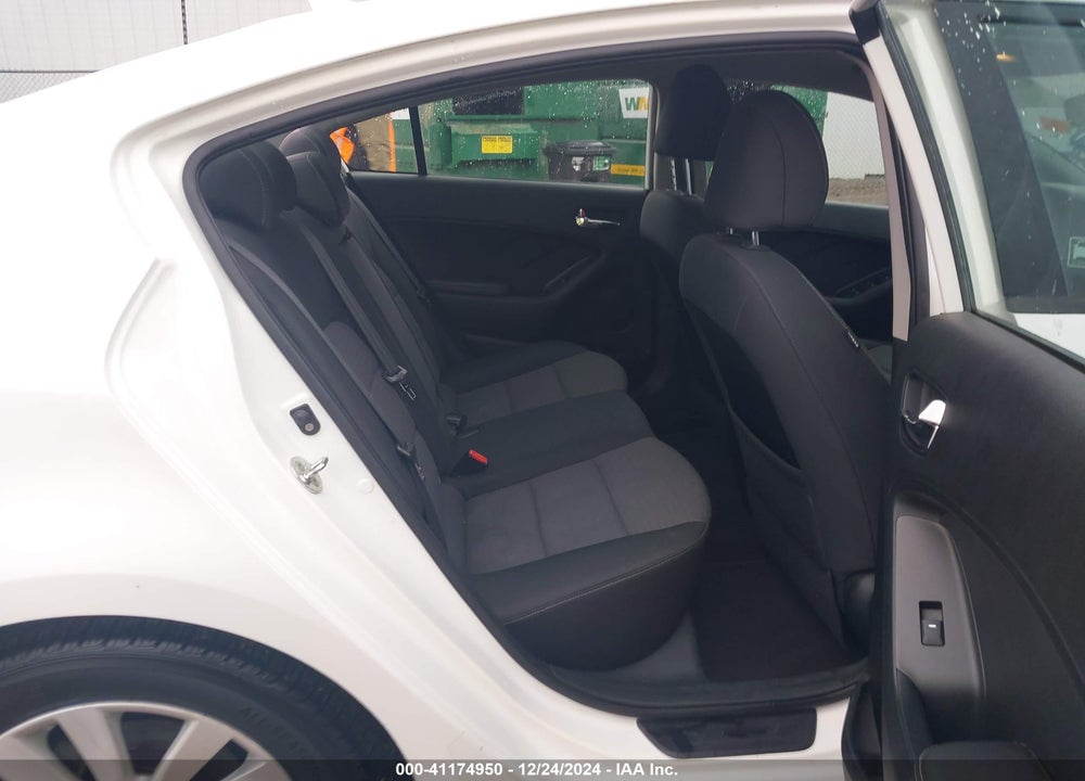 2015 KIA FORTE LX VIN: KNAFX4A6XF5274279