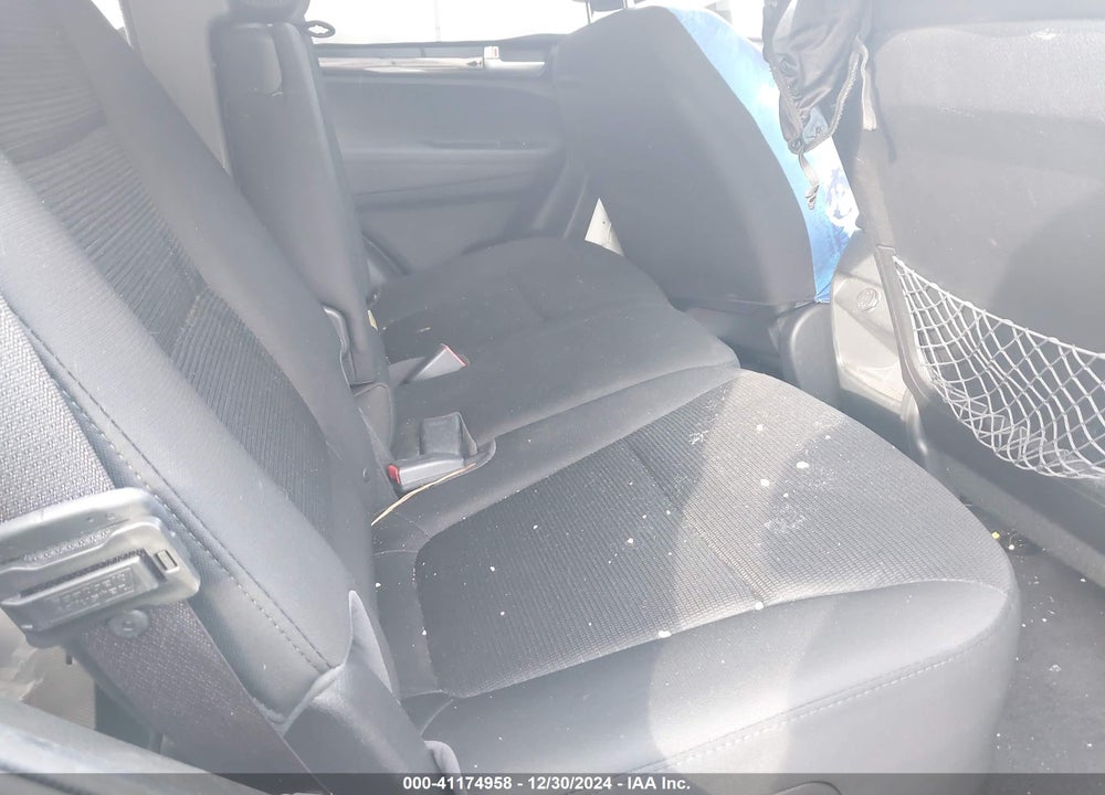 2015 KIA SORENTO LX VIN: 5XYKT3A61FG560231