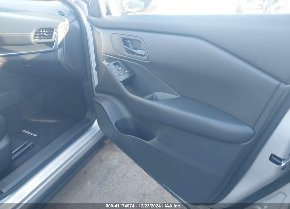 2024 NISSAN ROGUE S FWD VIN: 5N1BT3AA4RC725259