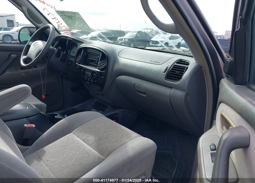 2004 TOYOTA SEQUOIA SR5 V8 VIN: 5TDZT34A54S238609