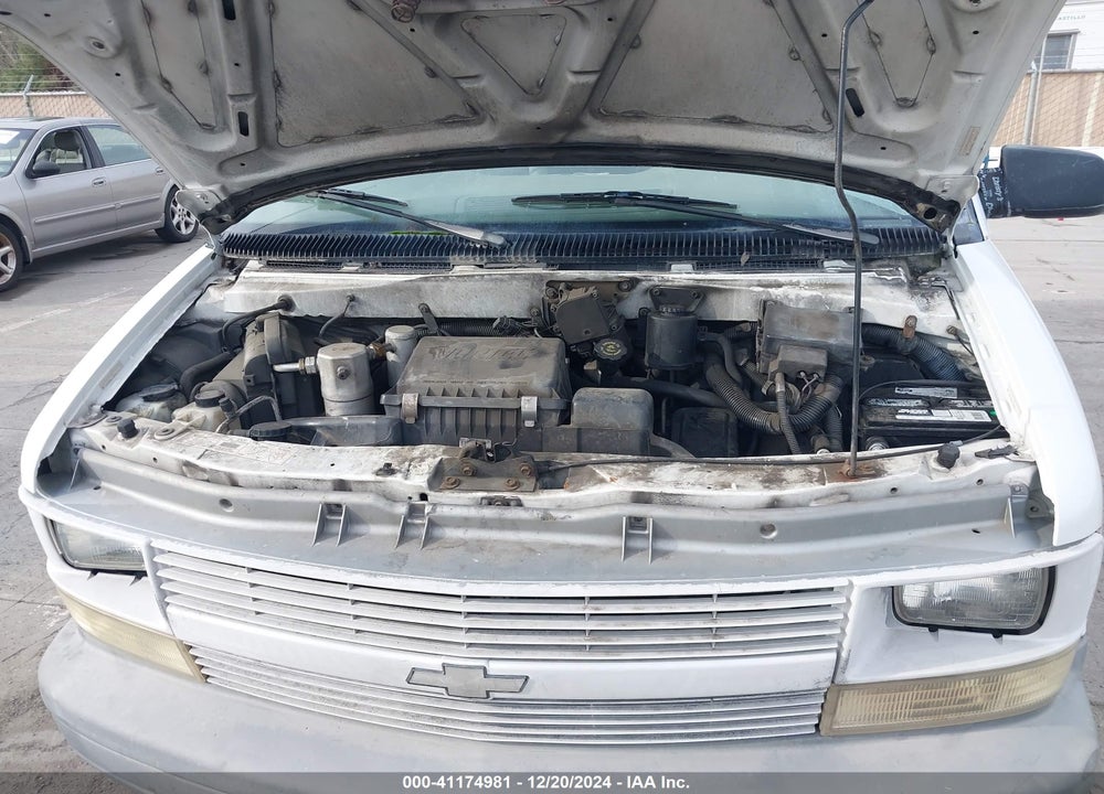 2001 CHEVROLET ASTRO VIN: 1GCDM19W31B130766