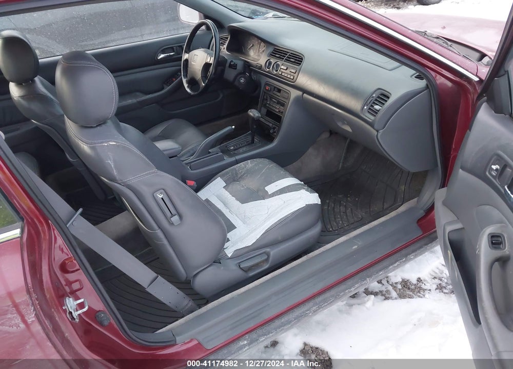 1994 HONDA ACCORD EX VIN: 1HGCD7269RA060573