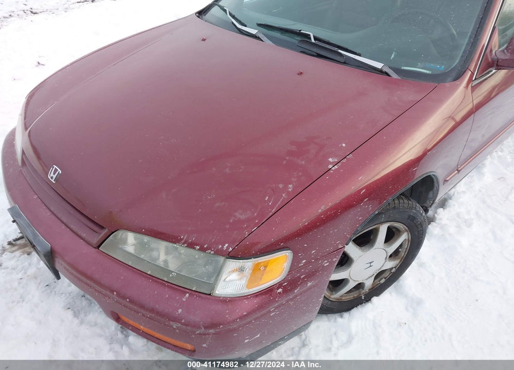 1994 HONDA ACCORD EX VIN: 1HGCD7269RA060573