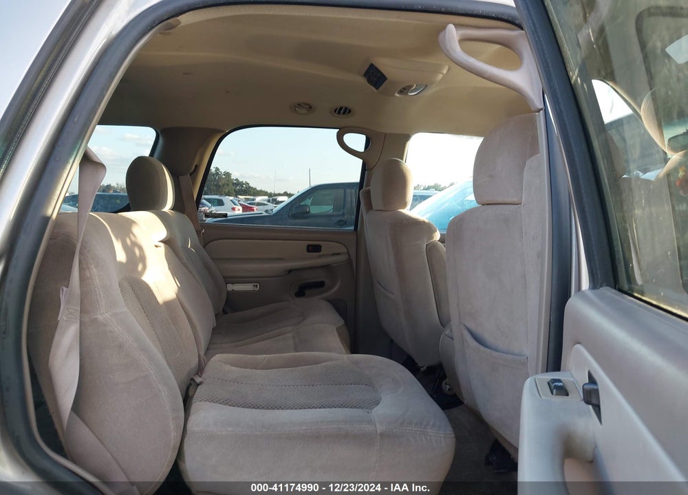 2002 CHEVROLET TAHOE LS VIN: 1GNEC13ZX2R181028