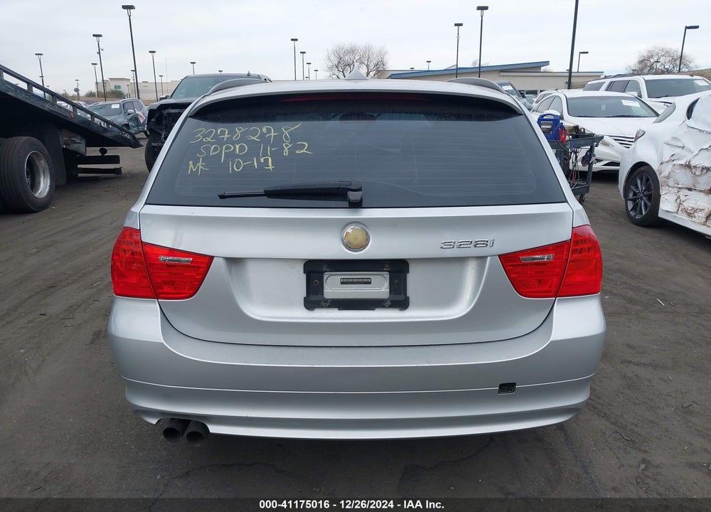 2011 BMW 328I VIN: WBAUT9C56BA191597