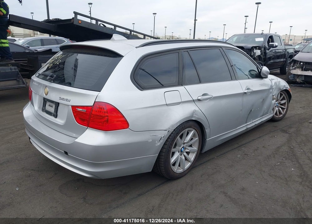 2011 BMW 328I VIN: WBAUT9C56BA191597