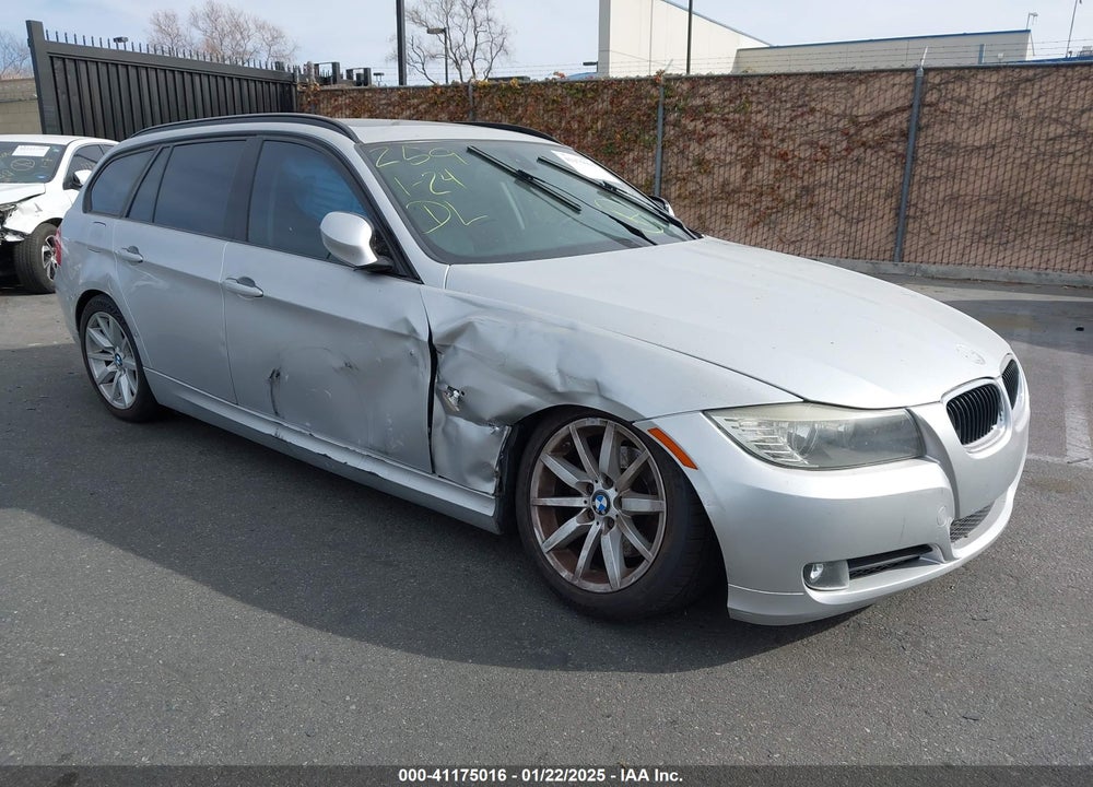 2011 BMW 328I VIN: WBAUT9C56BA191597
