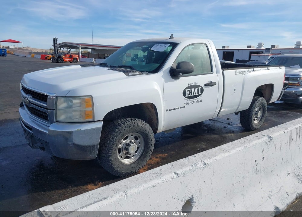 2007 CHEVROLET SILVERADO 2500HD WORK TRUCK VIN: 1GCHC24K67E524249