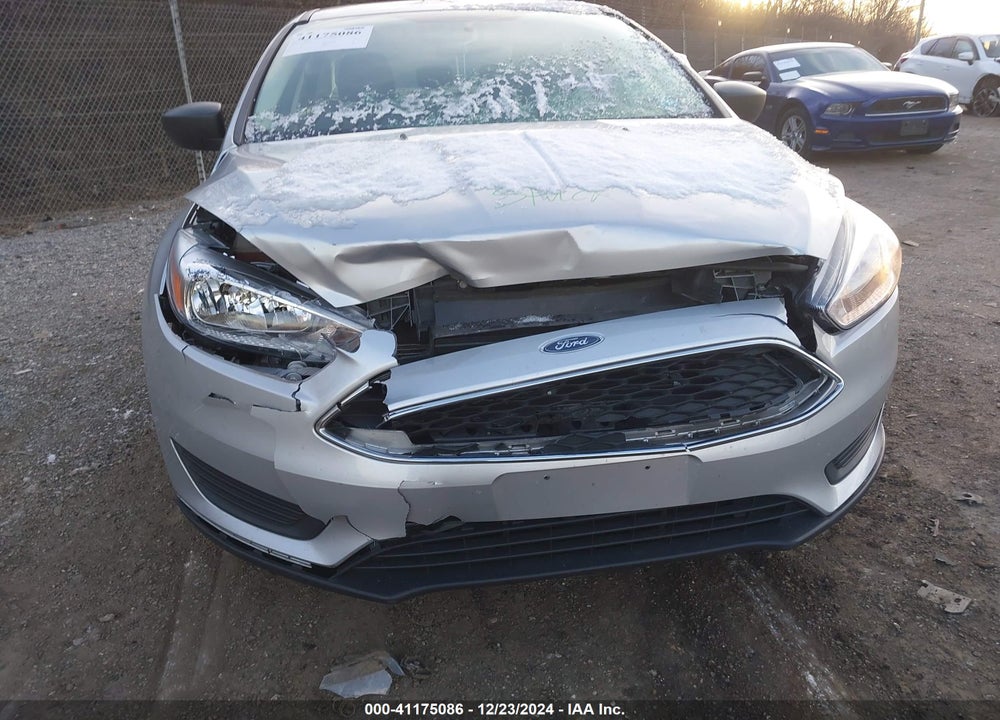 2018 FORD FOCUS S VIN: 1FADP3E2XJL208126