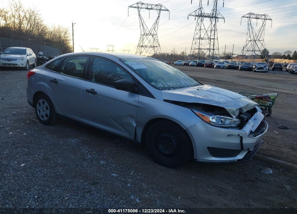 2018 FORD FOCUS S VIN: 1FADP3E2XJL208126