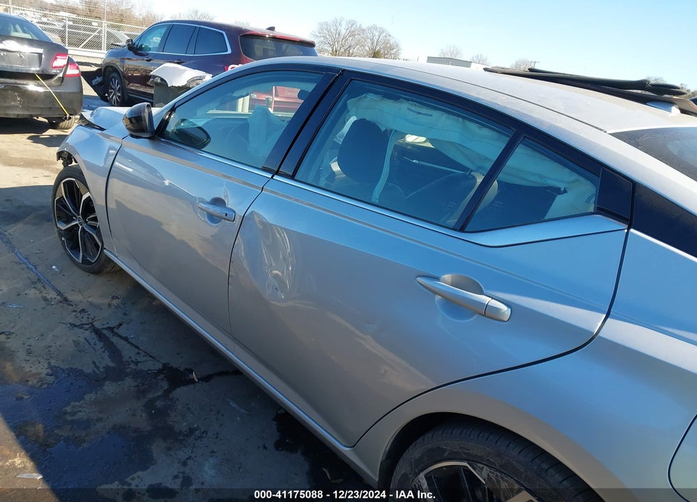 2024 NISSAN ALTIMA SR FWD VIN: 1N4BL4CVXRN399455