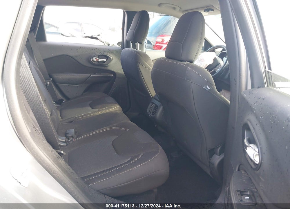 2016 JEEP CHEROKEE LATITUDE VIN: 1C4PJLCB2GW127818