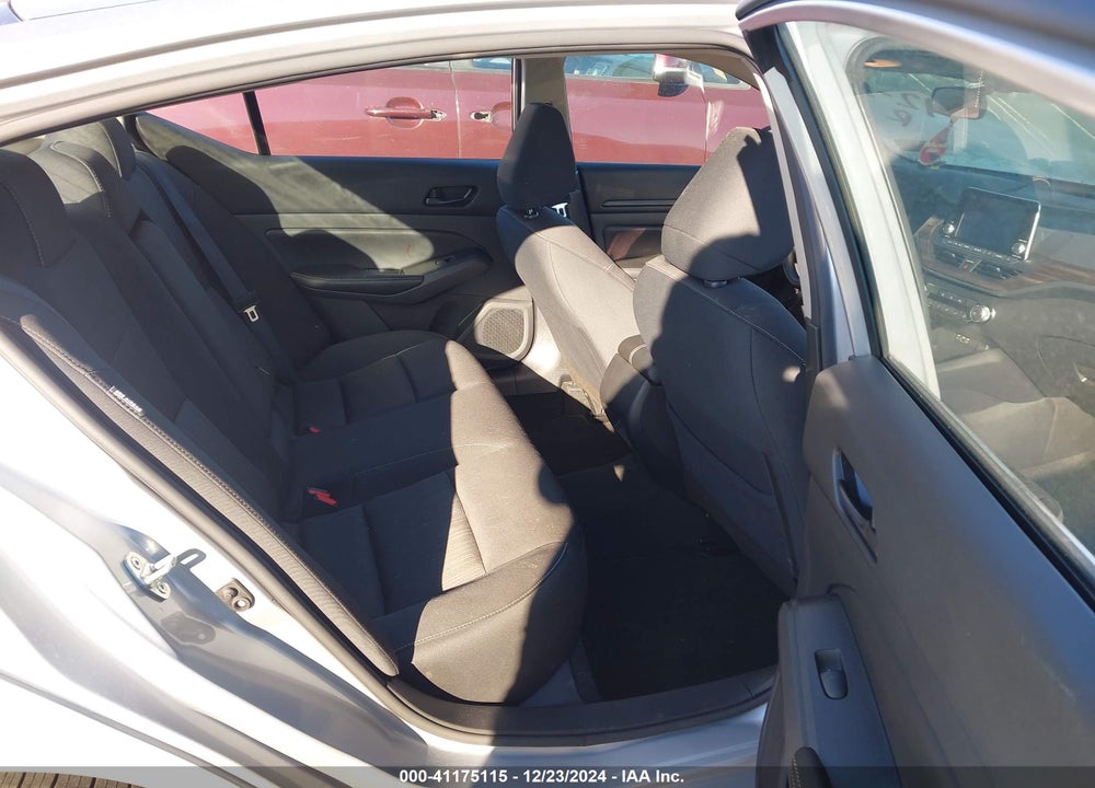 2024 NISSAN ALTIMA SV FWD VIN: 1N4BL4DV4RN350167