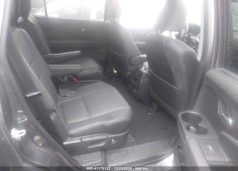 2021 HONDA PILOT VIN: 5FNYF6H61MB075214