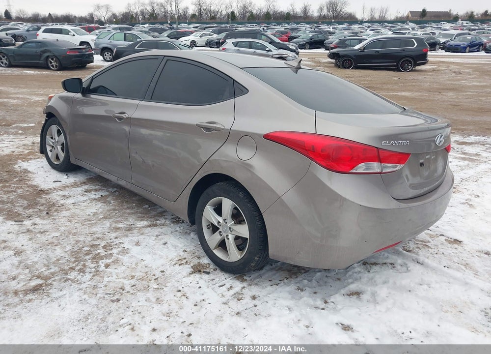 2012 HYUNDAI ELANTRA VIN: 5NPDH4AE8CH099394
