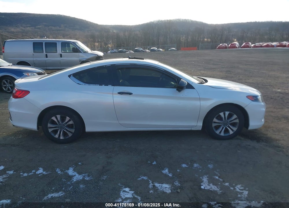 2013 HONDA ACCORD VIN: 1HGCT1B8XDA012154