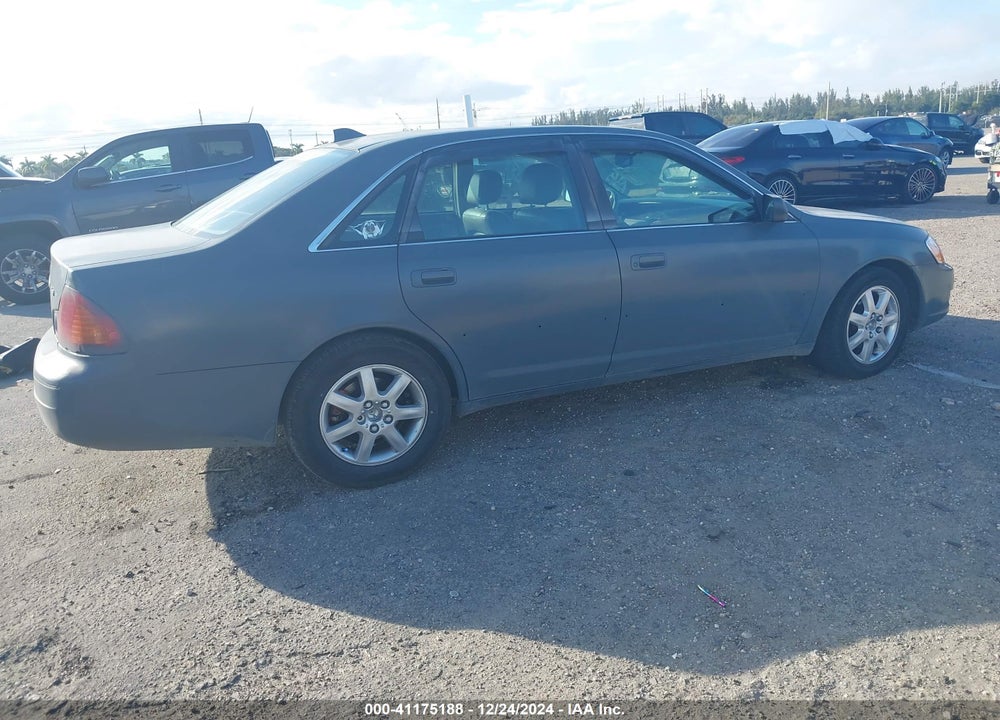 2000 TOYOTA AVALON XLS VIN: 4T1BF28B4YU030076