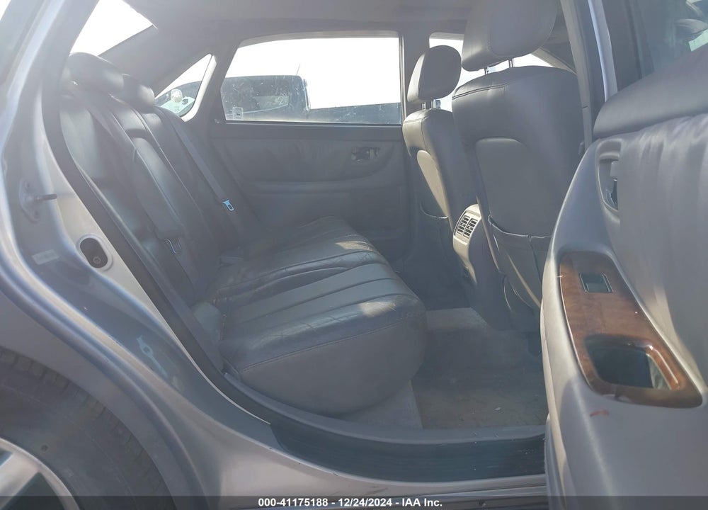2000 TOYOTA AVALON XLS VIN: 4T1BF28B4YU030076