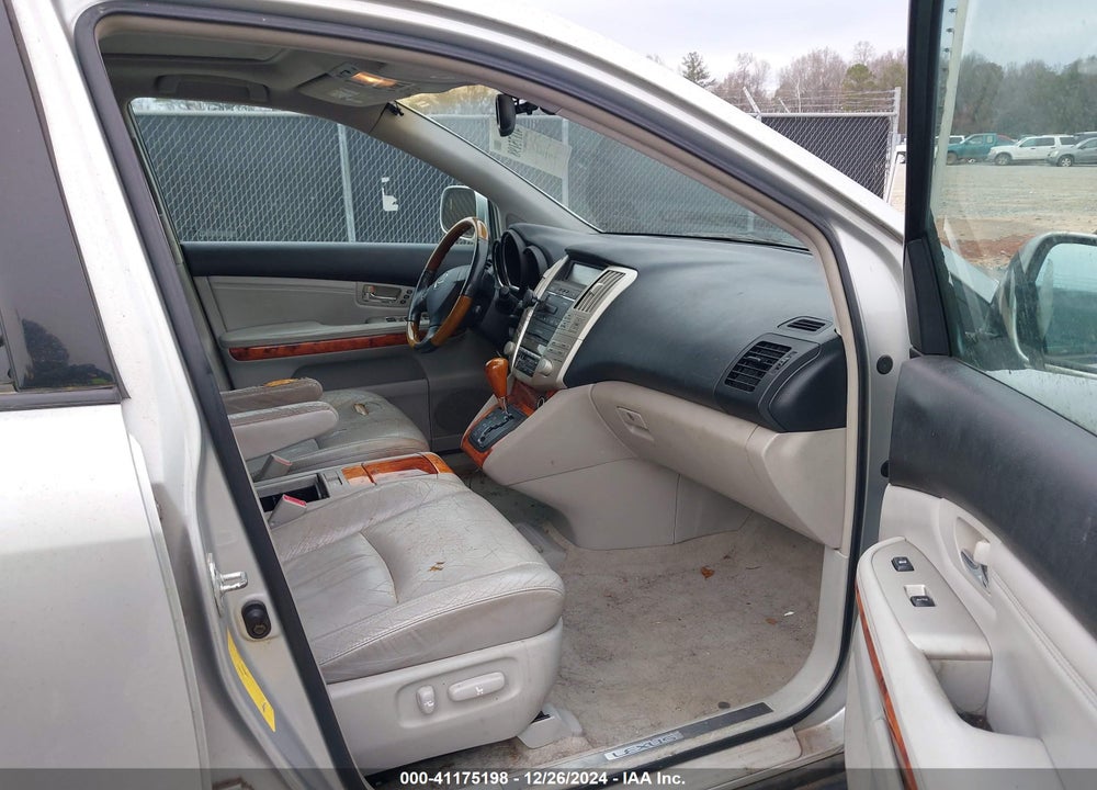 2004 LEXUS RX 330 VIN: 2T2GA31U54C015180