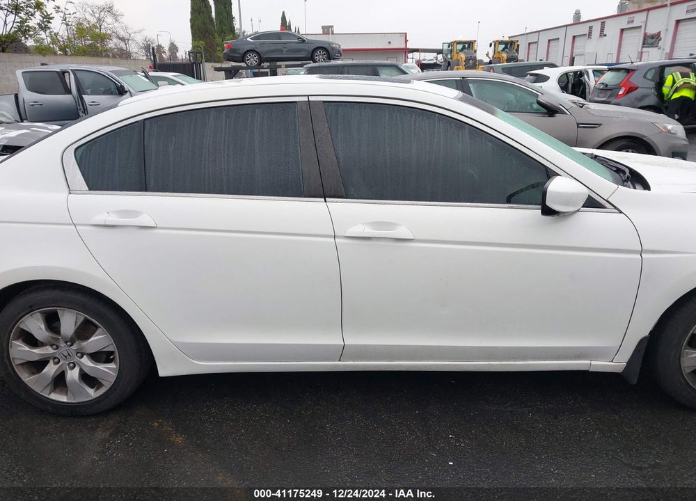 2010 HONDA ACCORD 2.4 EX-L VIN: 1HGCP2F84AA142642