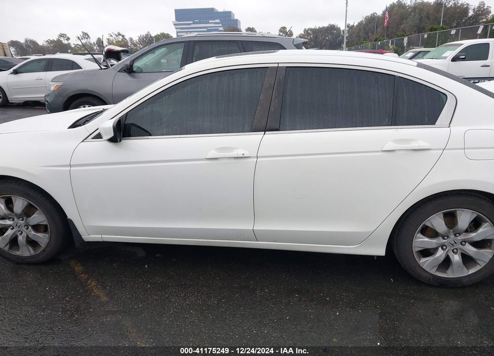 2010 HONDA ACCORD 2.4 EX-L VIN: 1HGCP2F84AA142642