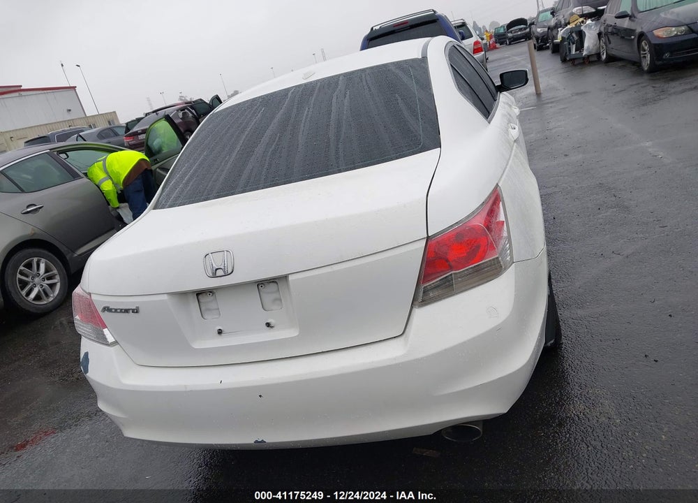 2010 HONDA ACCORD 2.4 EX-L VIN: 1HGCP2F84AA142642