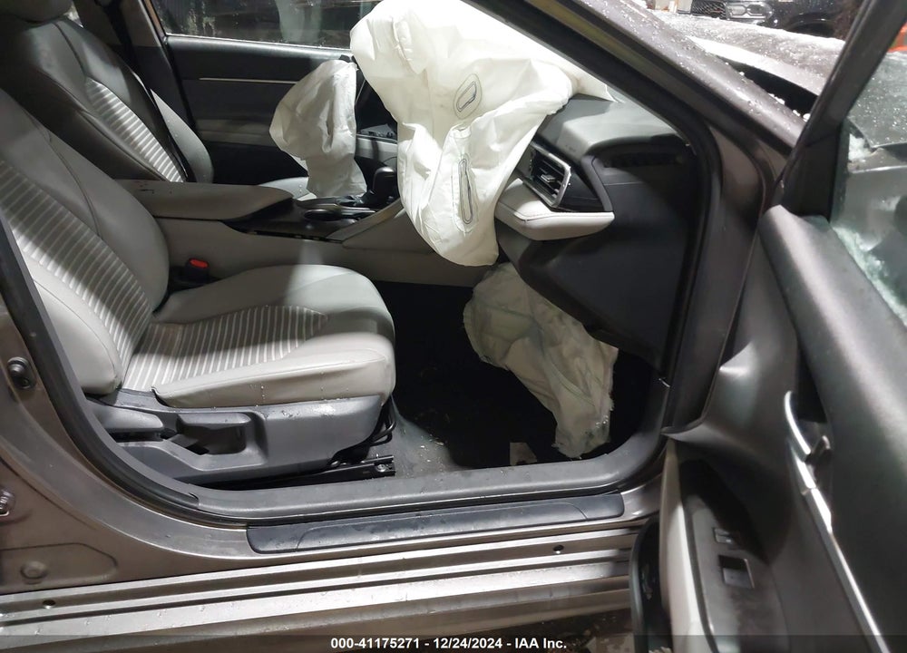 2021 TOYOTA CAMRY SE VIN: 4T1G11AK0MU414701