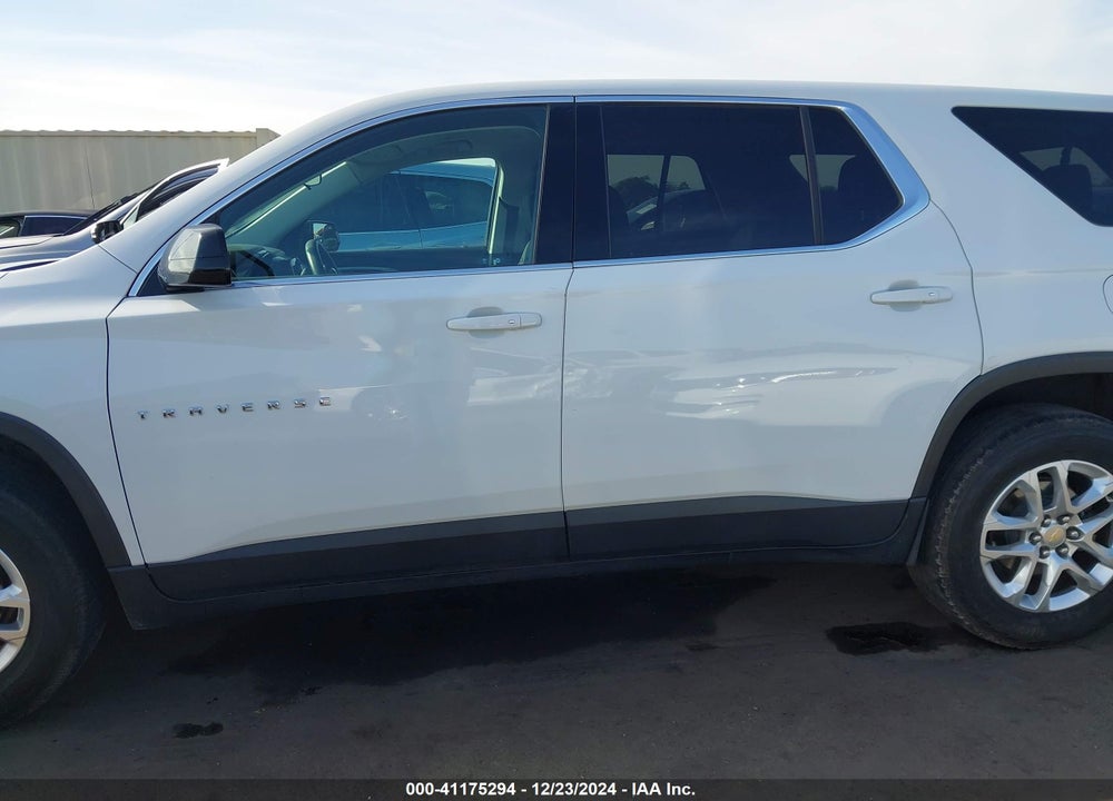 2020 CHEVROLET TRAVERSE FWD LS VIN: 1GNERFKW7LJ115555