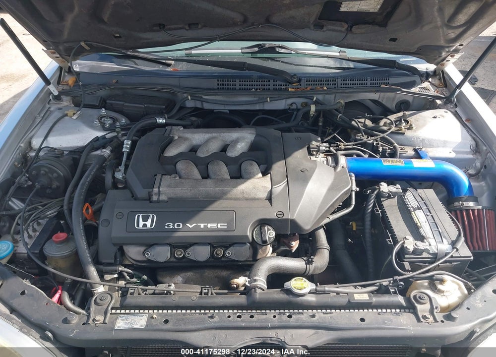 2001 HONDA ACCORD 3.0 EX VIN: 1HGCG22551A022568