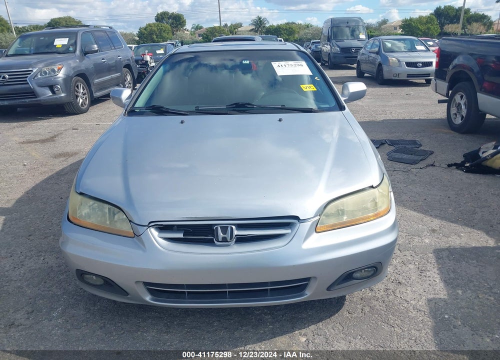 2001 HONDA ACCORD 3.0 EX VIN: 1HGCG22551A022568
