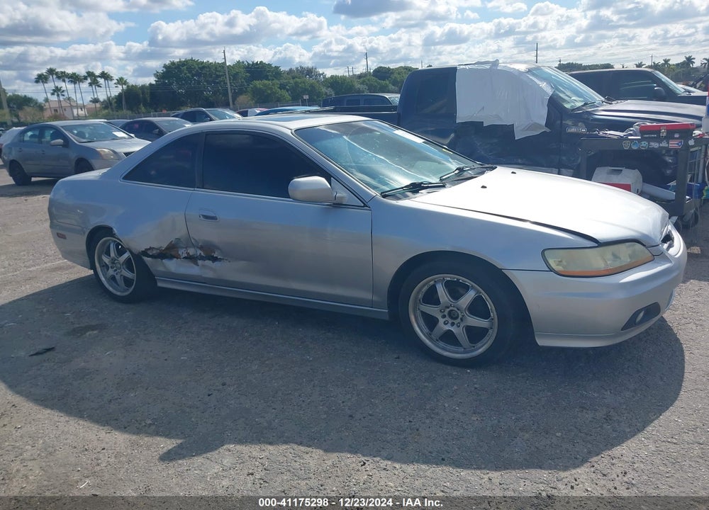2001 HONDA ACCORD 3.0 EX VIN: 1HGCG22551A022568